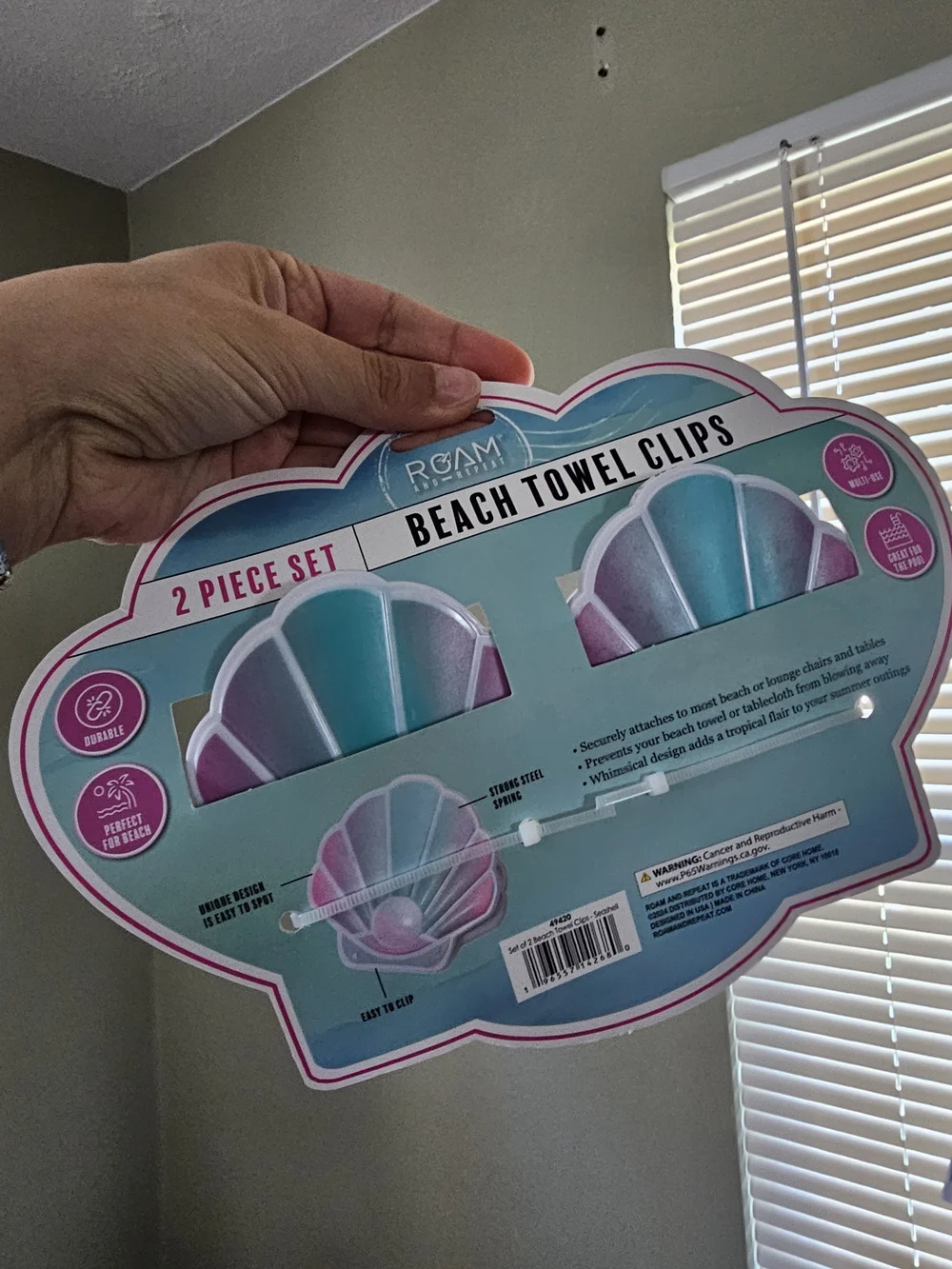 ROAM Shell Beach Towel Clips in Teal & Pink Gradient (2-Pack)